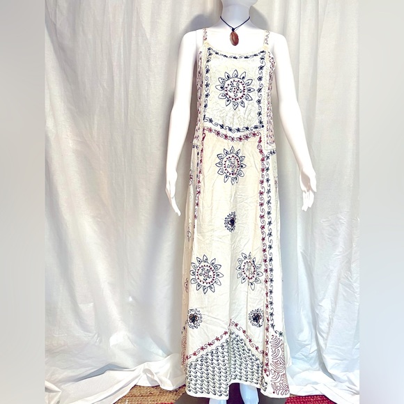 Hippy Dippy Dress - Picture 2 of 5